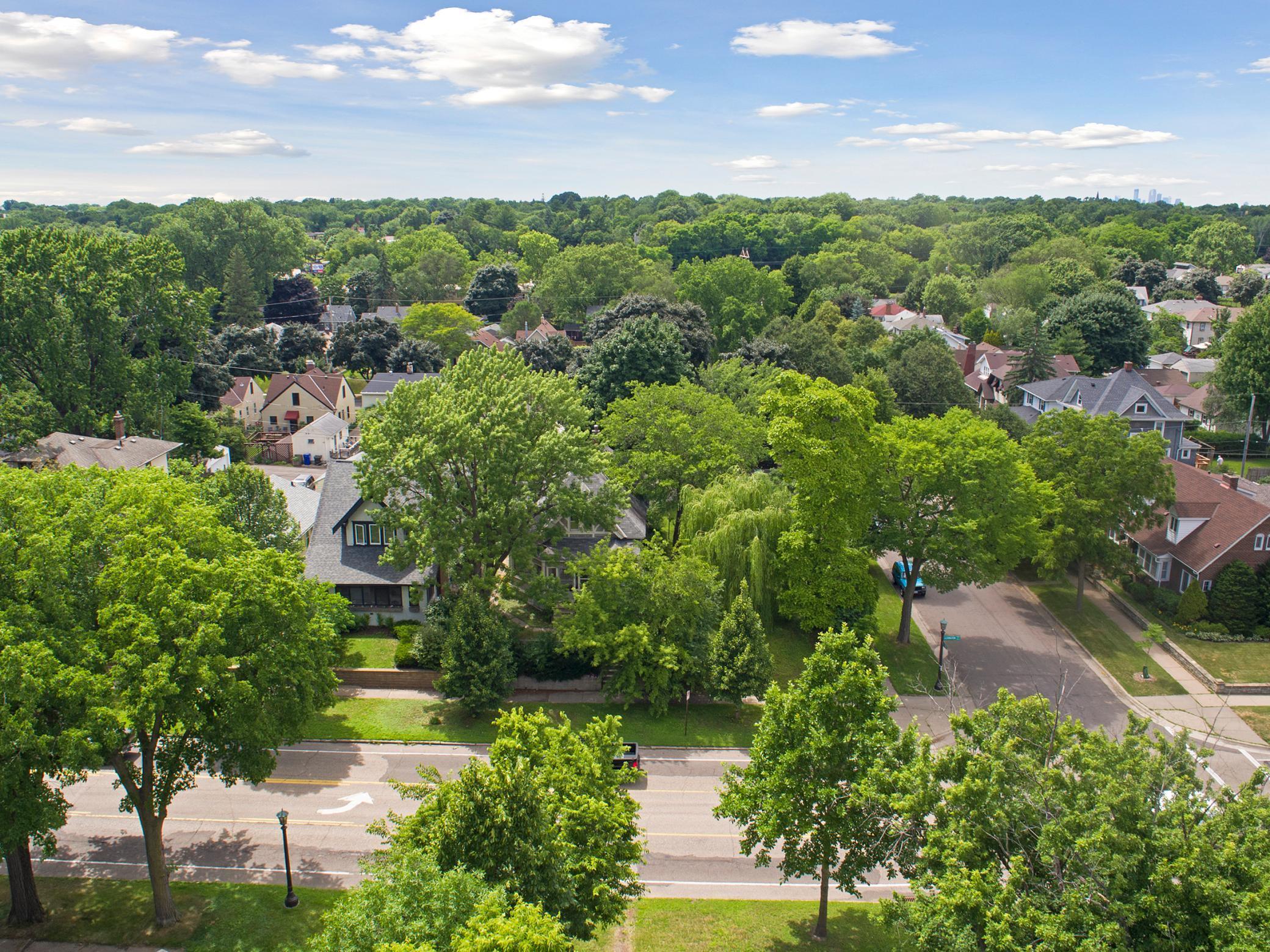 197 Lexington Parkway South St. Paul, MN 55105 - Photo 1 of 5
