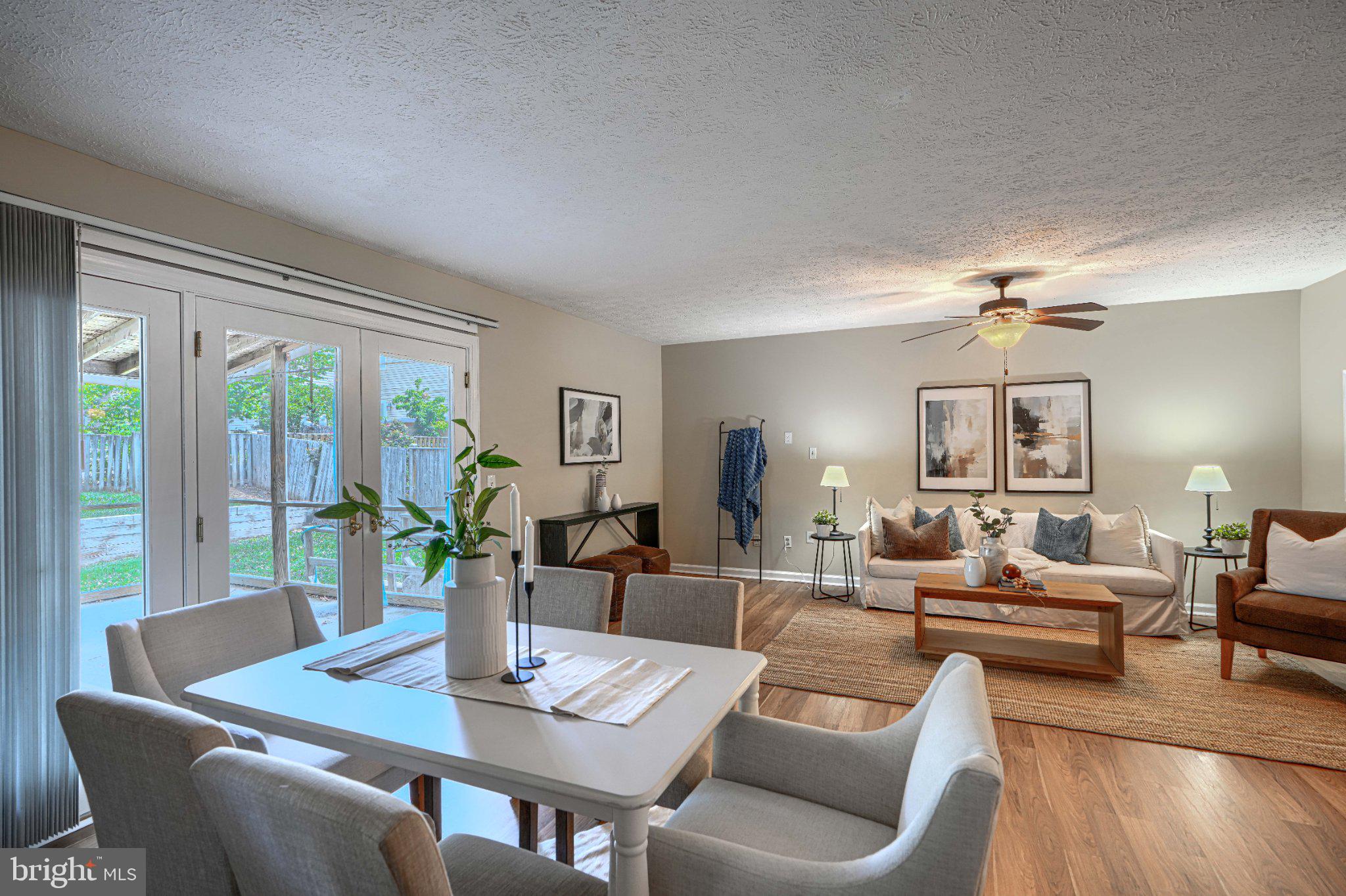 3460 Brookhaven Road Pasadena, MD 21122 - Photo 4 of 27 Bright and inviting living space.
