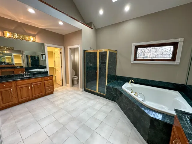 $725,000 | 7966 Lake Terrace Court, Newburgh, IN 47630