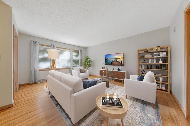 $280,000 | 1450 Lookout Drive, North Mankato, MN 56003