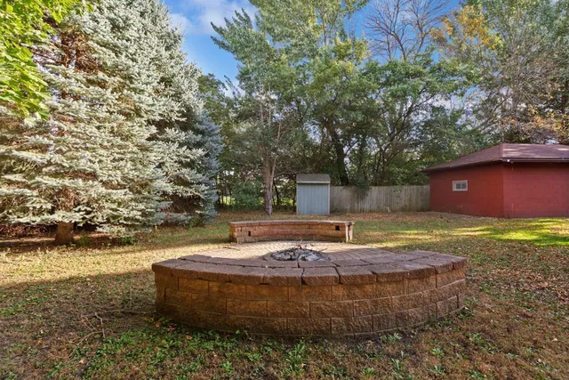 $280,000 | 1450 Lookout Drive, North Mankato, MN 56003