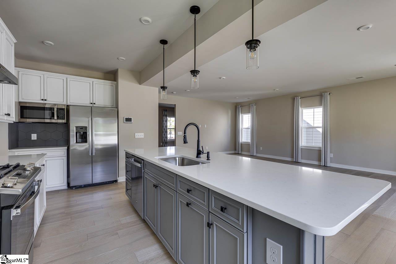 12 Dunroyal Road Fountain Inn, SC 29644 - Photo 16 of 39 Gallery Image 16