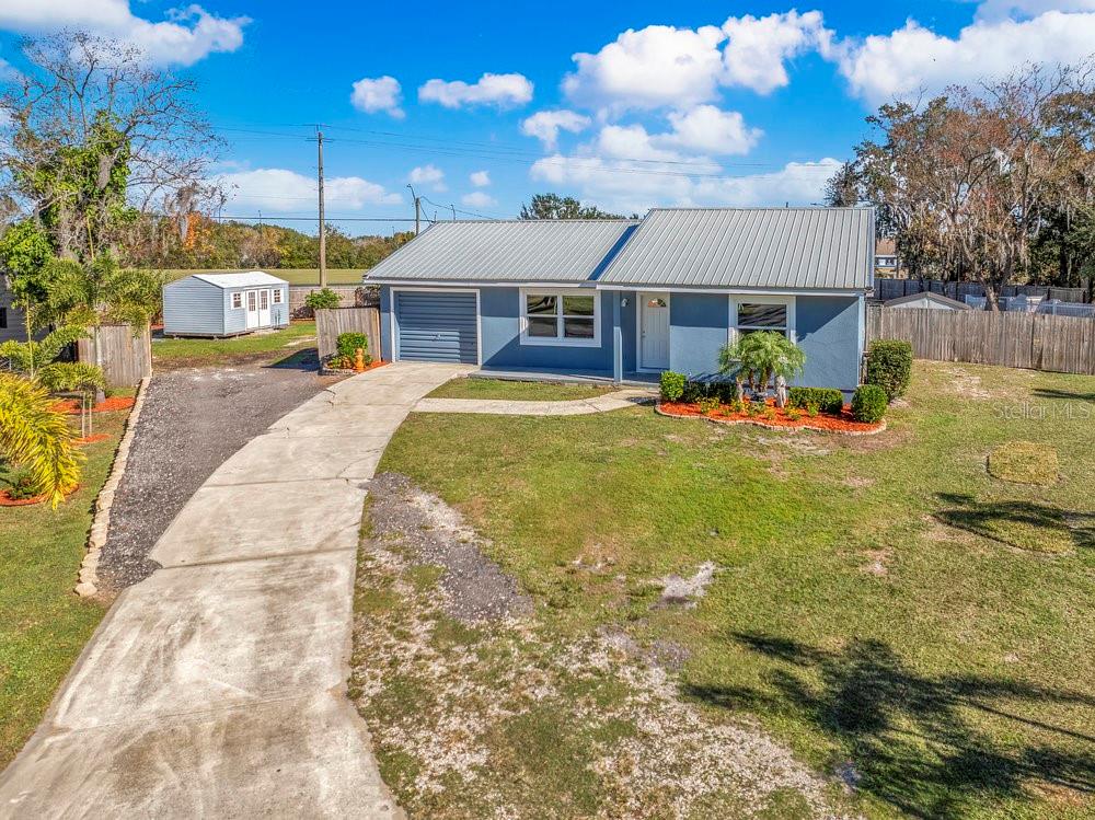 3808 Country Loop West Lakeland, FL 33811 - Photo 2 of 34