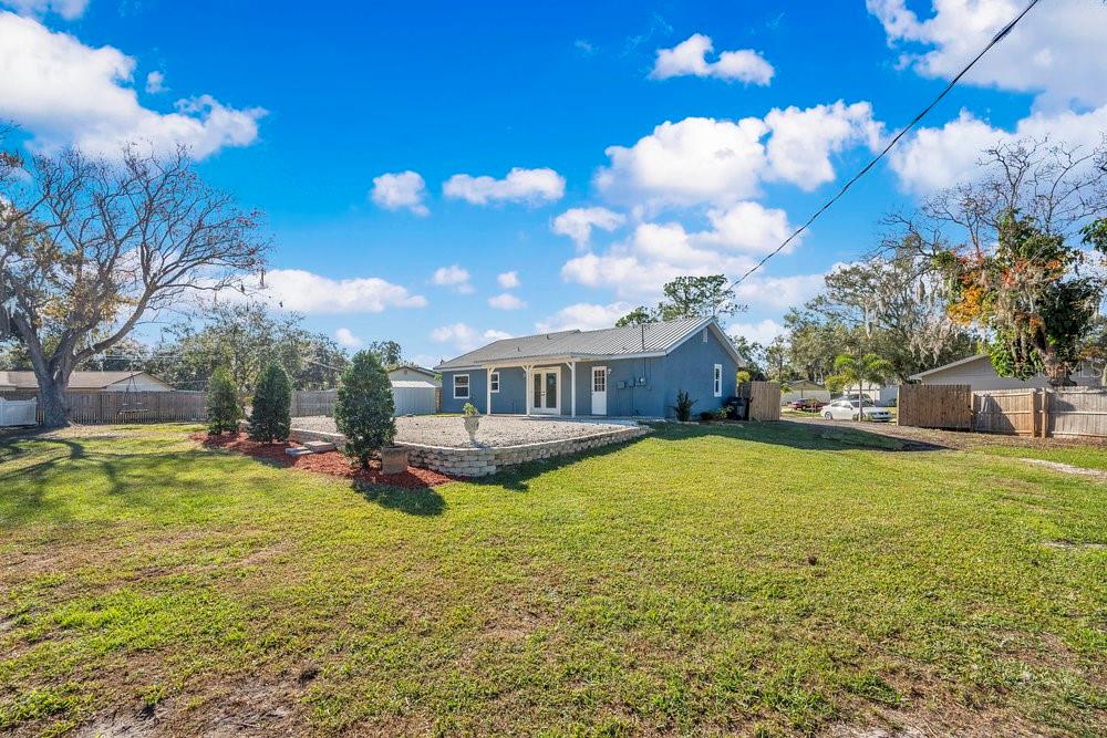 3808 Country Loop West Lakeland, FL 33811 - Photo 23 of 34