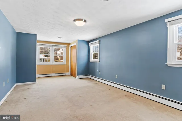 $324,900 | 12 Hickory Place, Camp Hill, PA 17011