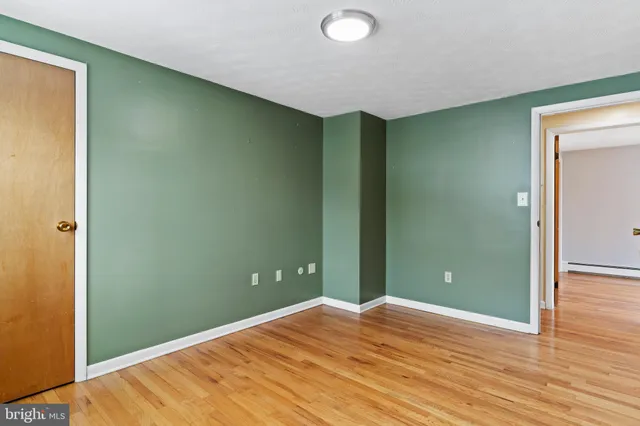 $324,900 | 12 Hickory Place, Camp Hill, PA 17011