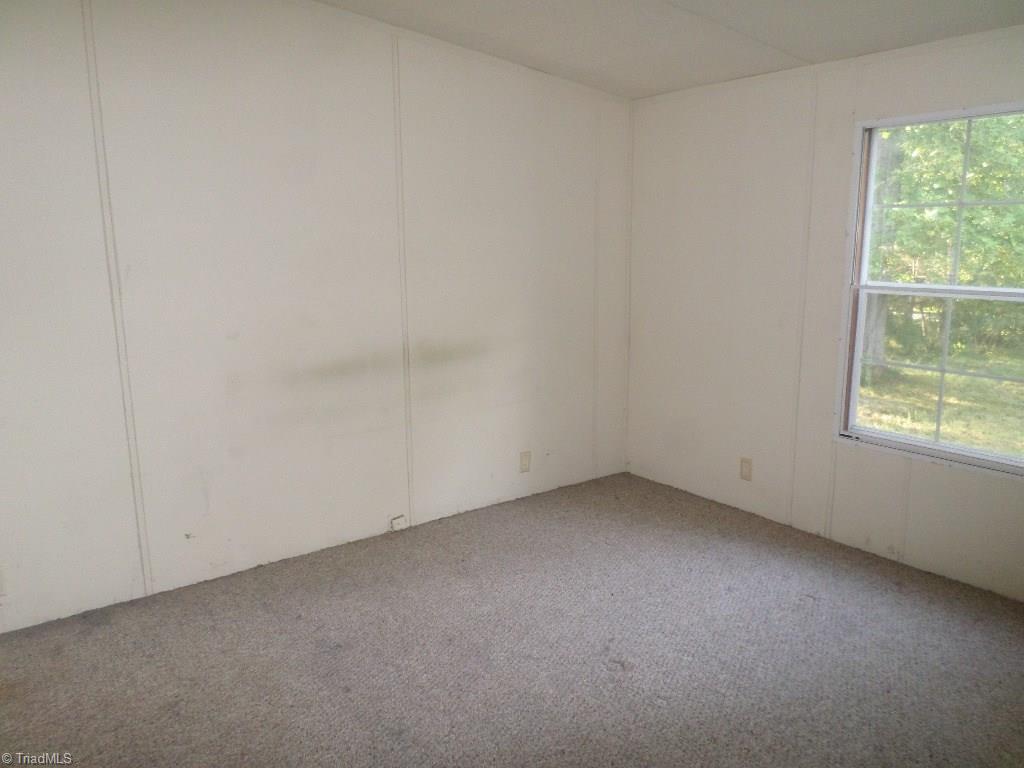 125 Flippin Road Lowgap, NC 27024 - Photo 6 of 11 Gallery Image 6