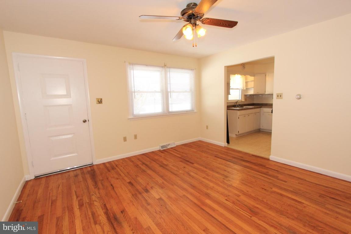 417 Hensley Street Lititz, PA 17543 - Photo 2 of 14