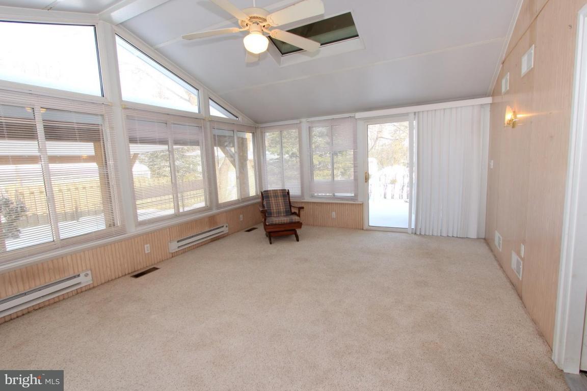 417 Hensley Street Lititz, PA 17543 - Photo 5 of 14