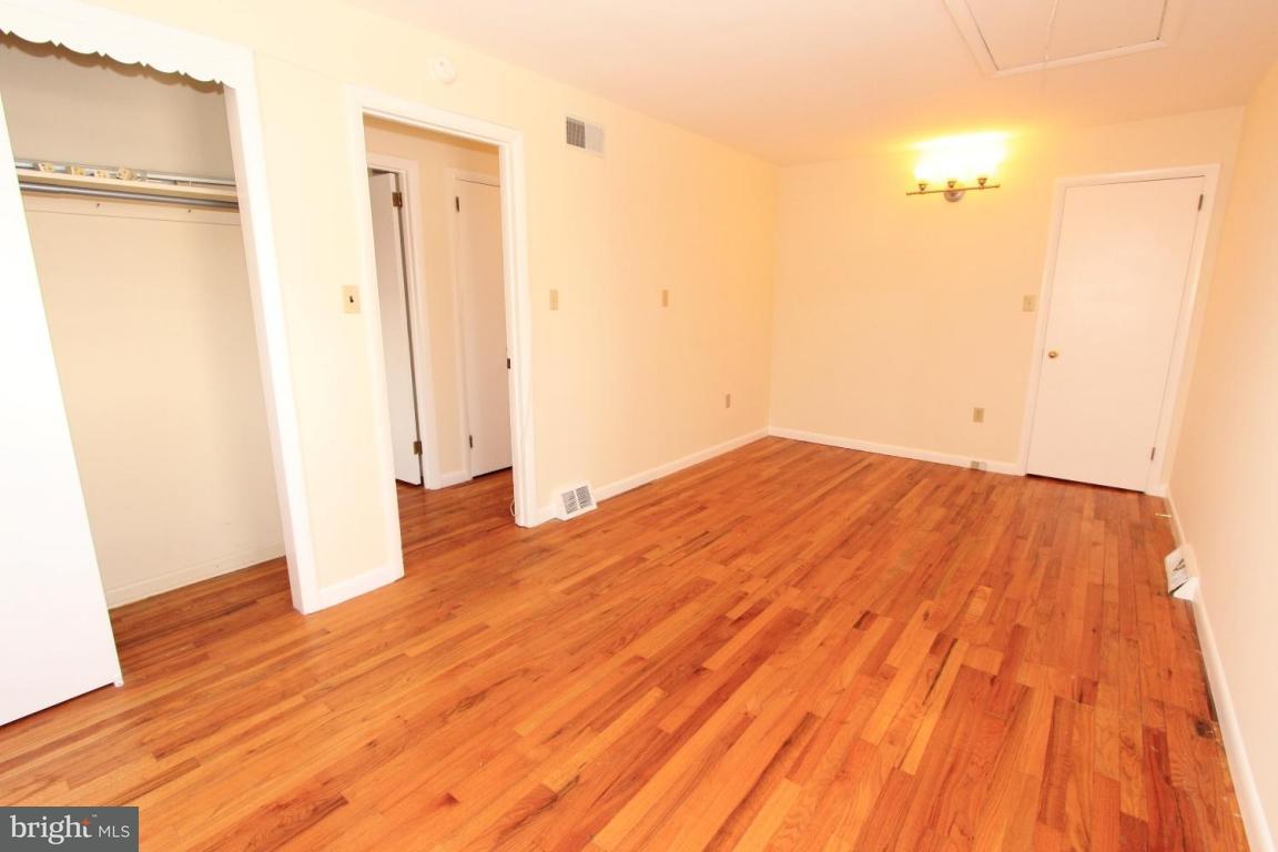 417 Hensley Street Lititz, PA 17543 - Photo 7 of 14