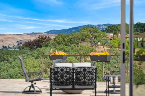$6,799,000 | 5 Winding Oaks Drive, Pleasanton, CA 94566