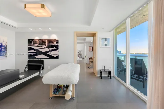 $8,490,000 | 10 Venetian Way, Unit PH2/3, Miami Beach, FL 33139