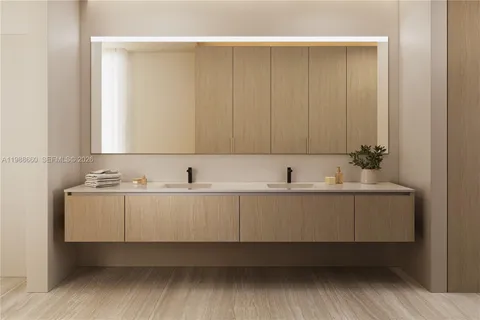 $4,255,000 | 829 4th Street, Unit 2, Miami Beach, FL 33139