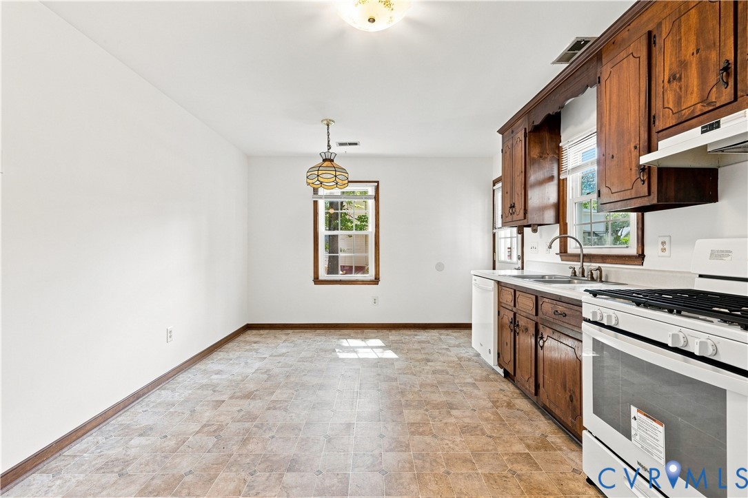 6904 Pointer Ridge Road Midlothian, VA 23112 - Photo 16 of 26 Gallery Image 16