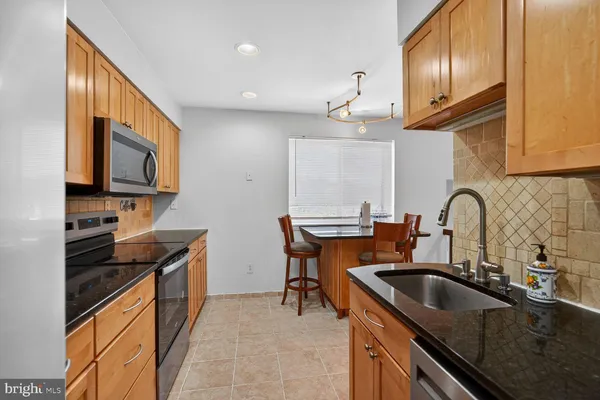 $449,999 | 7135 Talisman Lane, Columbia, MD 21045