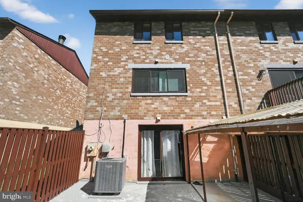 $449,999 | 7135 Talisman Lane, Columbia, MD 21045