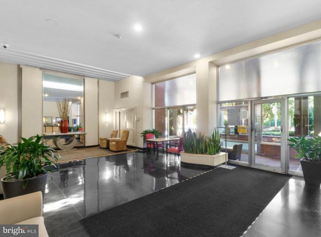 2500 Q Street Northwest, Unit 135 Washington, DC 20007 - Photo 5 of 23 Reception area