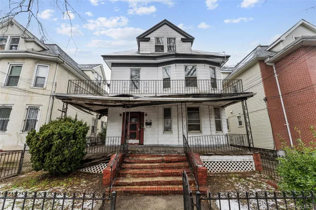 $1,559,000 | 9235 51st Avenue | Elmhurst