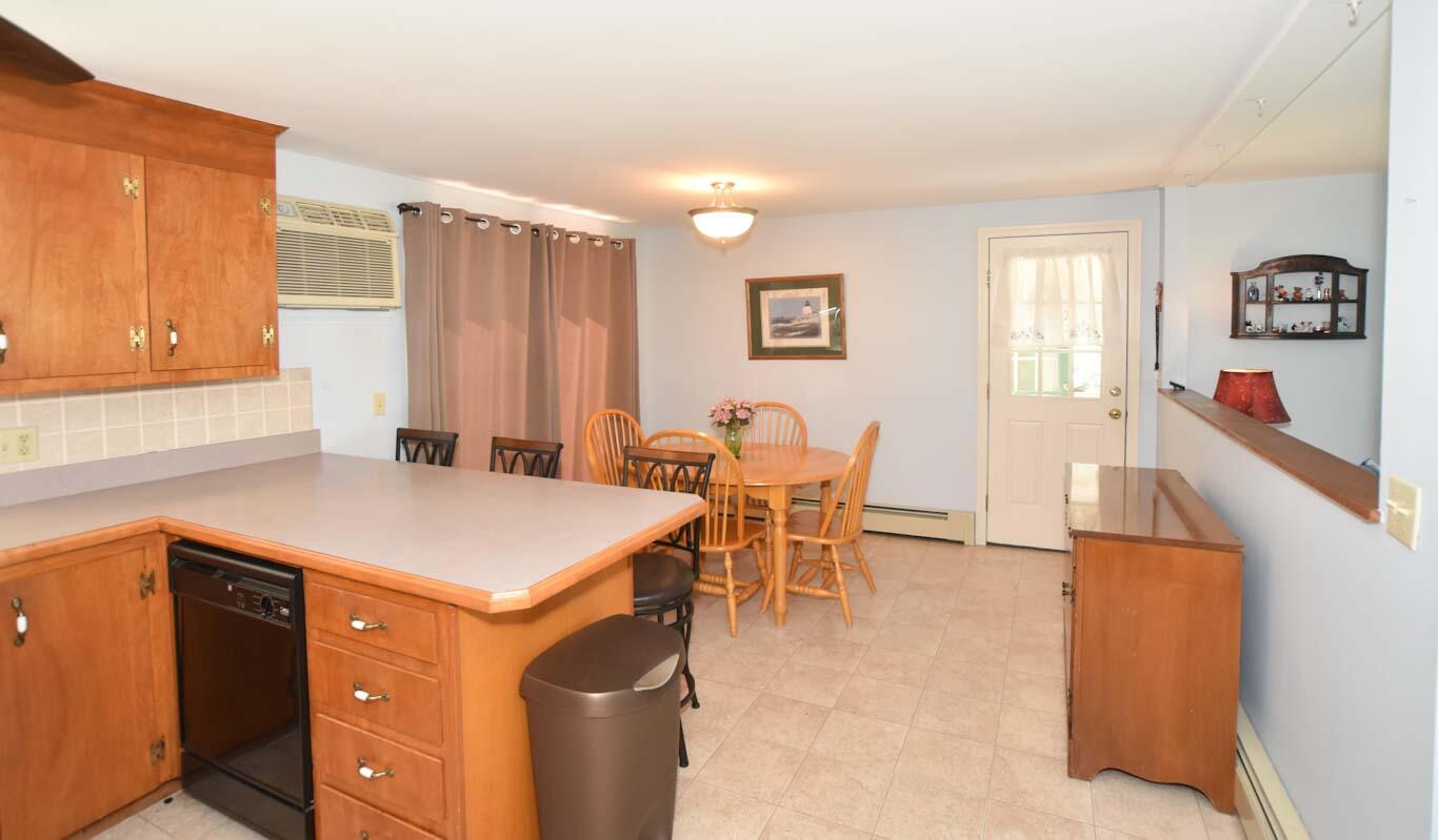 13 Arcadia Drive Windham, ME 04062 - Photo 7 of 21 Kitchen3