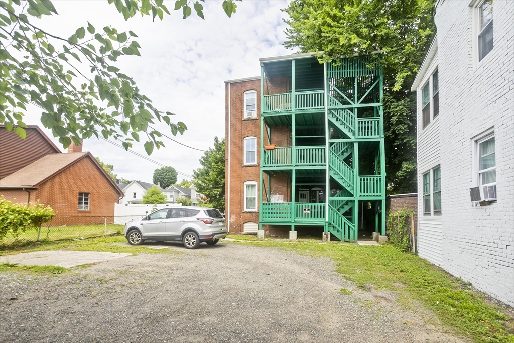56 Pine Street Holyoke, MA 01040 - Photo 26 of 27