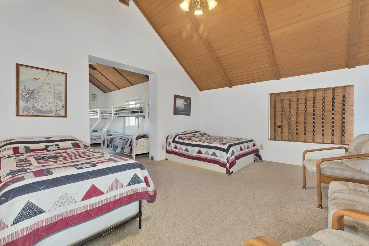 250 Davison Road Mammoth Lakes, CA 93546 - Photo 22 of 30