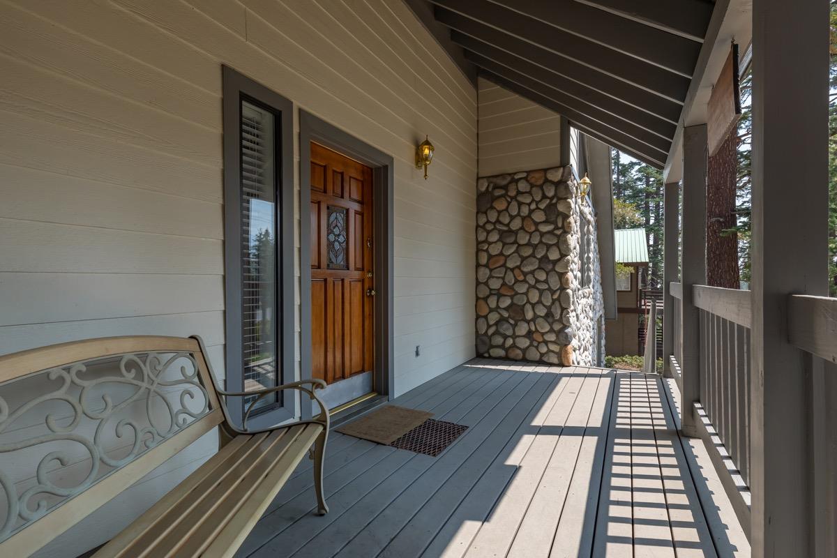 250 Davison Road Mammoth Lakes, CA 93546 - Photo 27 of 30 a view of wooden floor in a house
