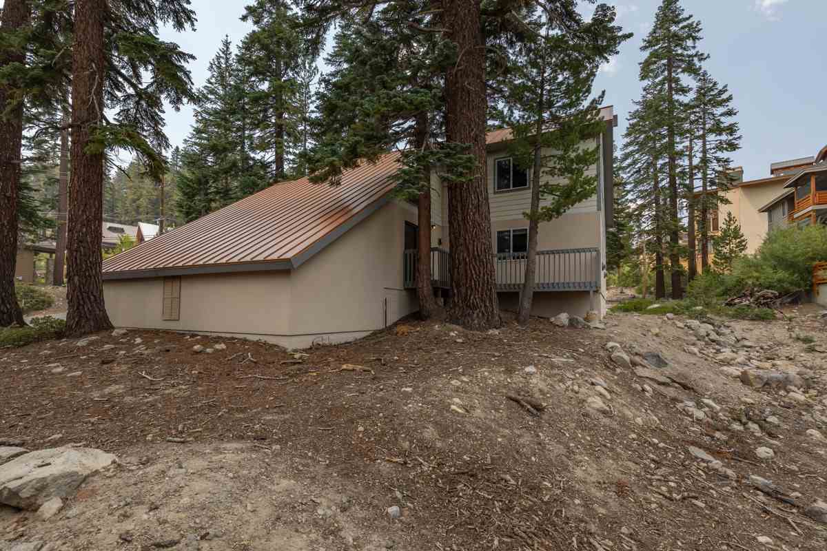 250 Davison Road Mammoth Lakes, CA 93546 - Photo 28 of 30 a view of a house with a yard