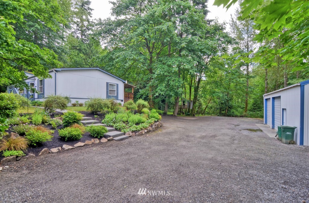 3828 236th Street Southeast Bothell, WA 98021 - Photo 2 of 23