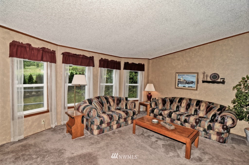 3828 236th Street Southeast Bothell, WA 98021 - Photo 6 of 23