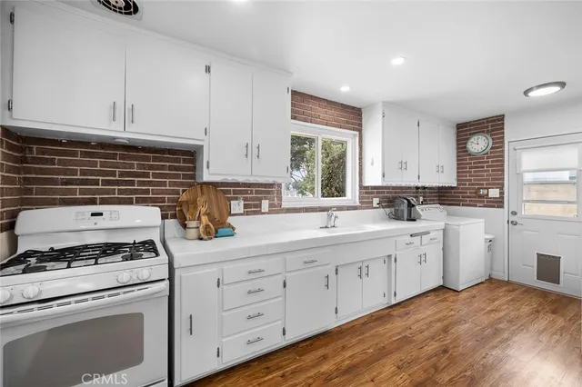 $968,000 | 5472 Marion Avenue, Cypress, CA 90630