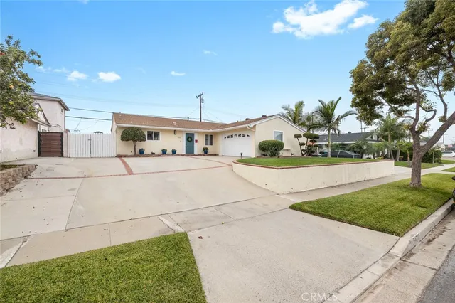 $968,000 | 5472 Marion Avenue, Cypress, CA 90630