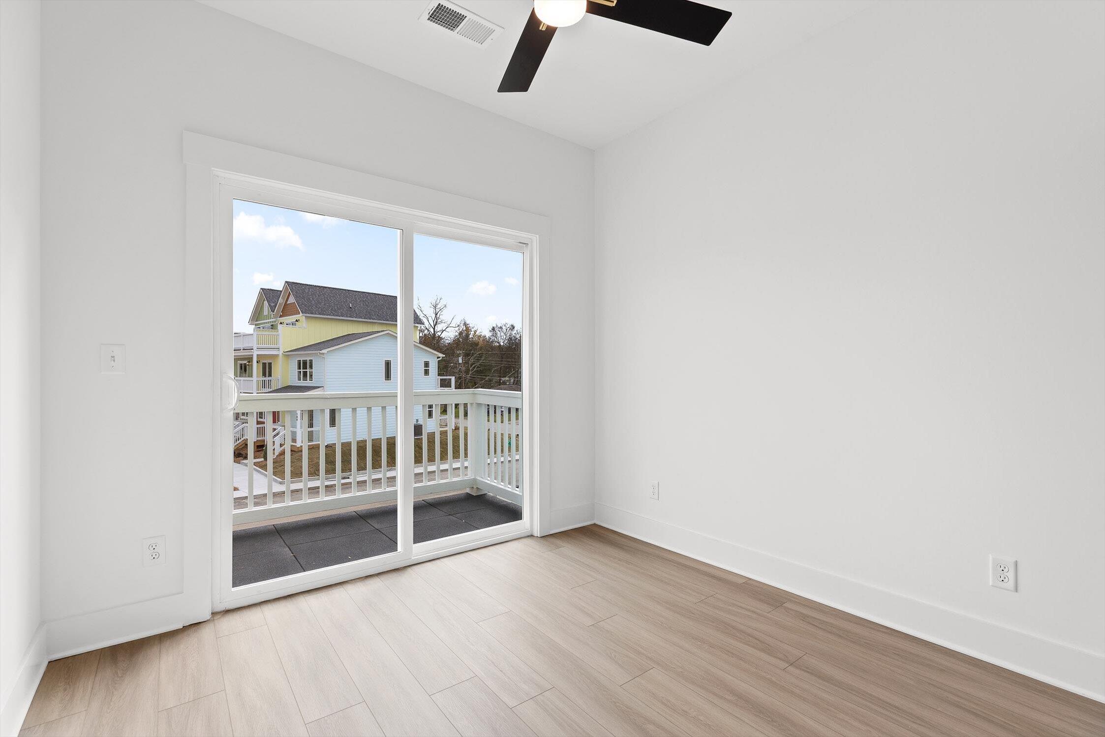 909 Blue Heights Dr Ridge, Unit 17 East Ridge, TN 37412 - Photo 18 of 33 33-909 Blue Heights-33