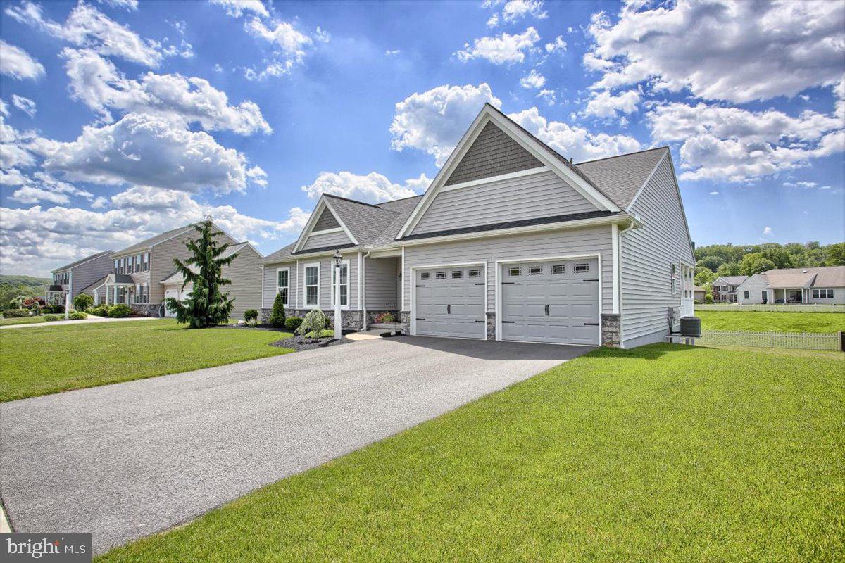 2243 Friesian Road York, PA 17406 - Photo 2 of 37 Gallery Image 2