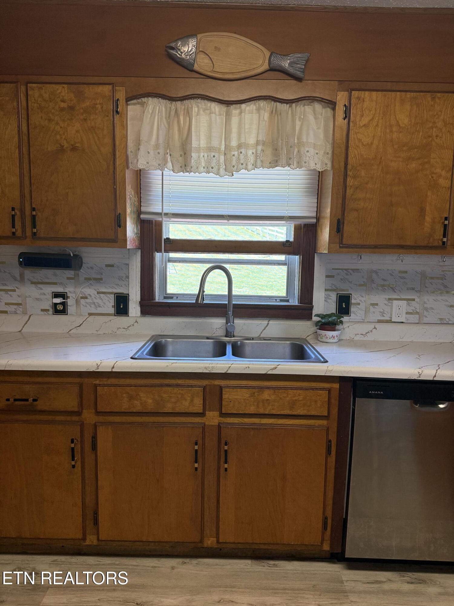 708 Rio-Vista Drive Loudon, TN 37774 - Photo 16 of 53 IMG_9705