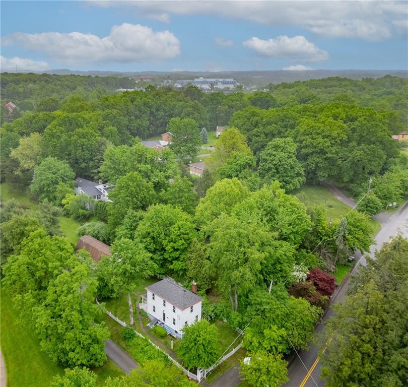 461 Manor Road Wexford, PA 15090 - Photo 39 of 43 an aerial view of residential houses with outdoor space and trees