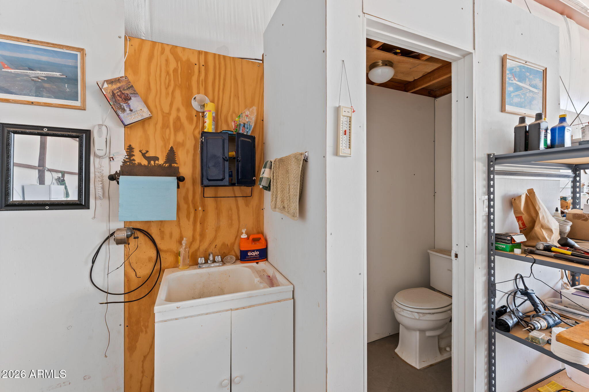 51921 West William Road Aguila, AZ 85320 - Photo 27 of 34 Hanger 1/2 BA