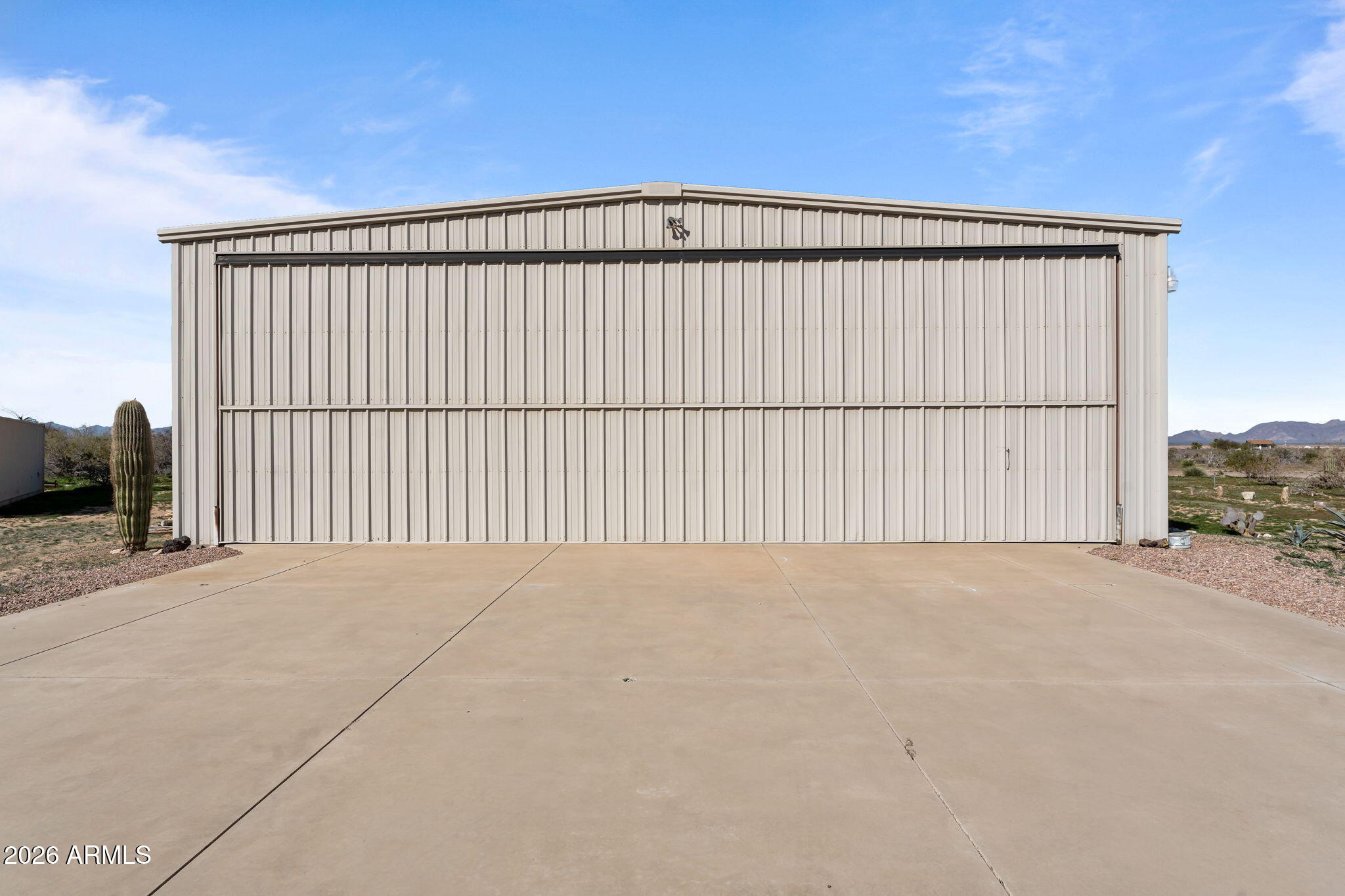 51921 West William Road Aguila, AZ 85320 - Photo 3 of 34 Amazing Hanger