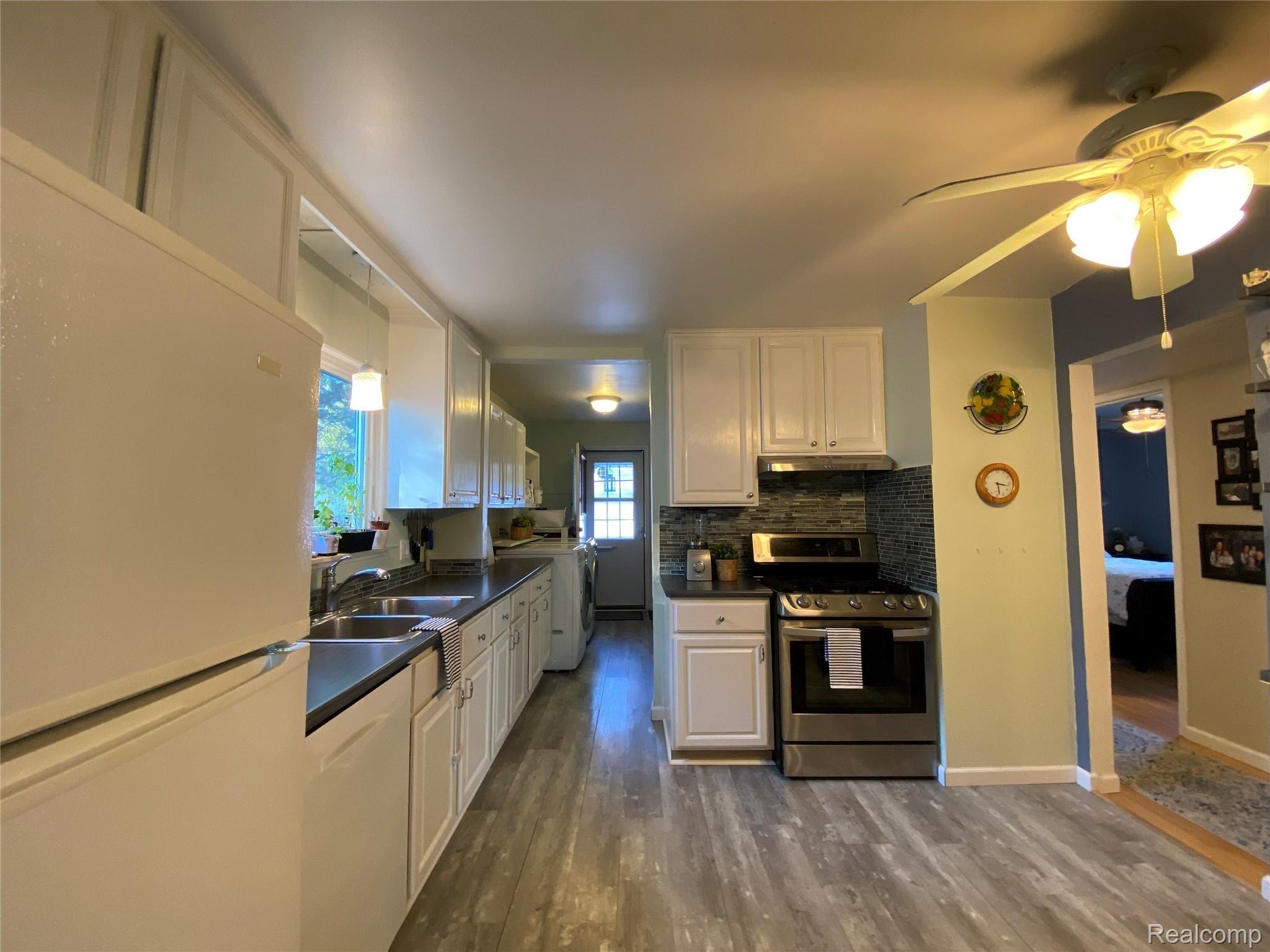 557 Roth Boulevard Clawson, MI 48017 - Photo 21 of 30 IMG_6278.JPG