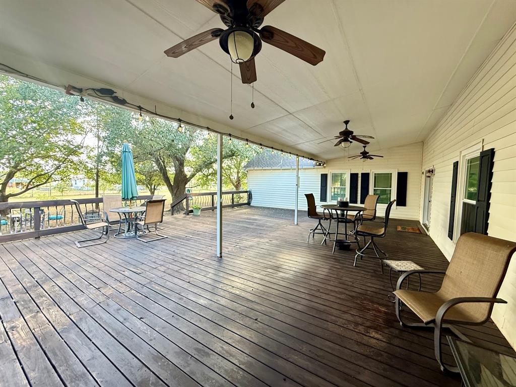 3420 Springfield Road Springtown, TX 76082 - Photo 10 of 38