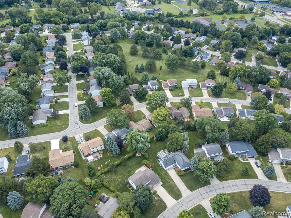 1659 Dennett Lane Rochester Hills, MI 48307 - Photo 49 of 49