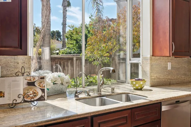 $1,450,000 | 125 Cardigan Bay, Alameda, CA 94502