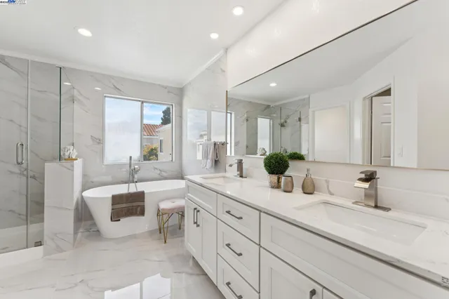 $1,450,000 | 125 Cardigan Bay, Alameda, CA 94502