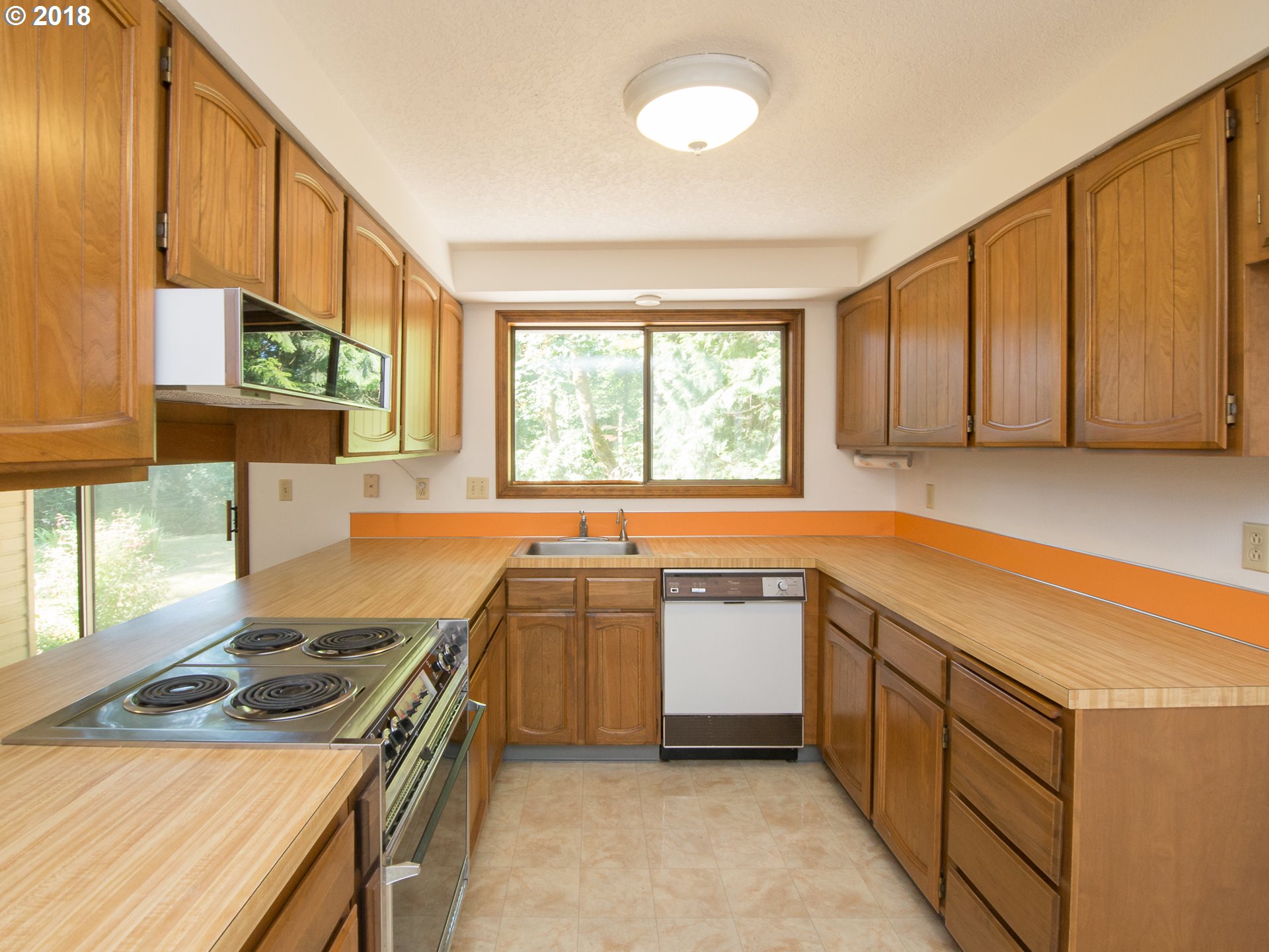 57409 Bay View Ridge Warren, OR 97053 - Photo 9 of 32 Gallery Image 9