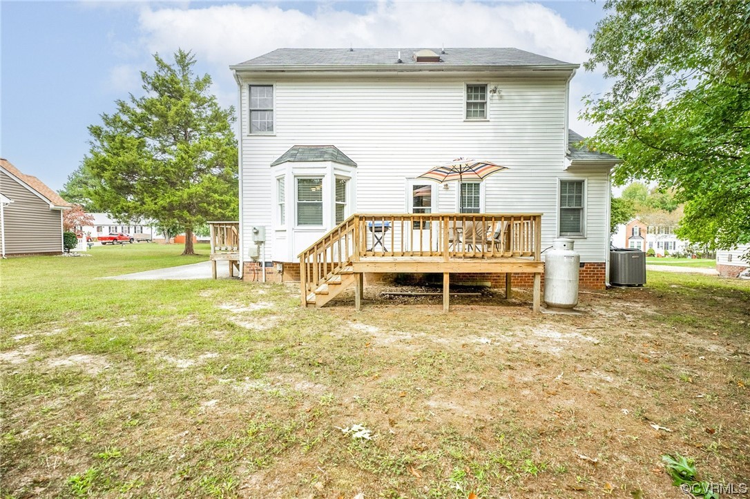 5331 Gatebridge Road North Chesterfield, VA 23234 - Photo 27 of 29 a front view of a house with a yard