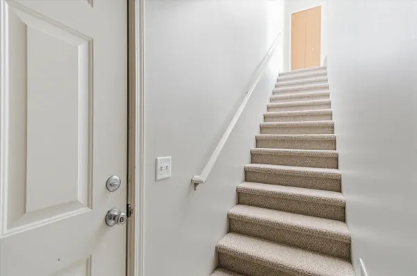 $243,000 | 1304 Riversedge Drive, Saline, MI 48176