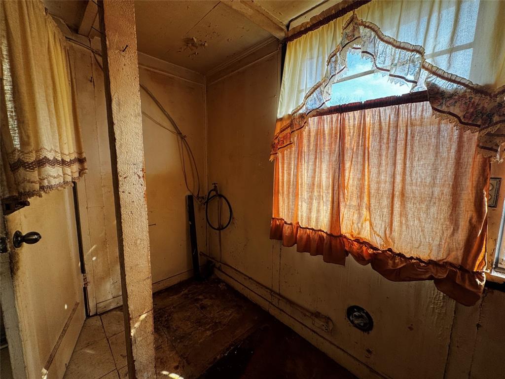 540 Dunbar Avenue Waco, TX 76704 - Photo 21 of 24 a view of a bathroom