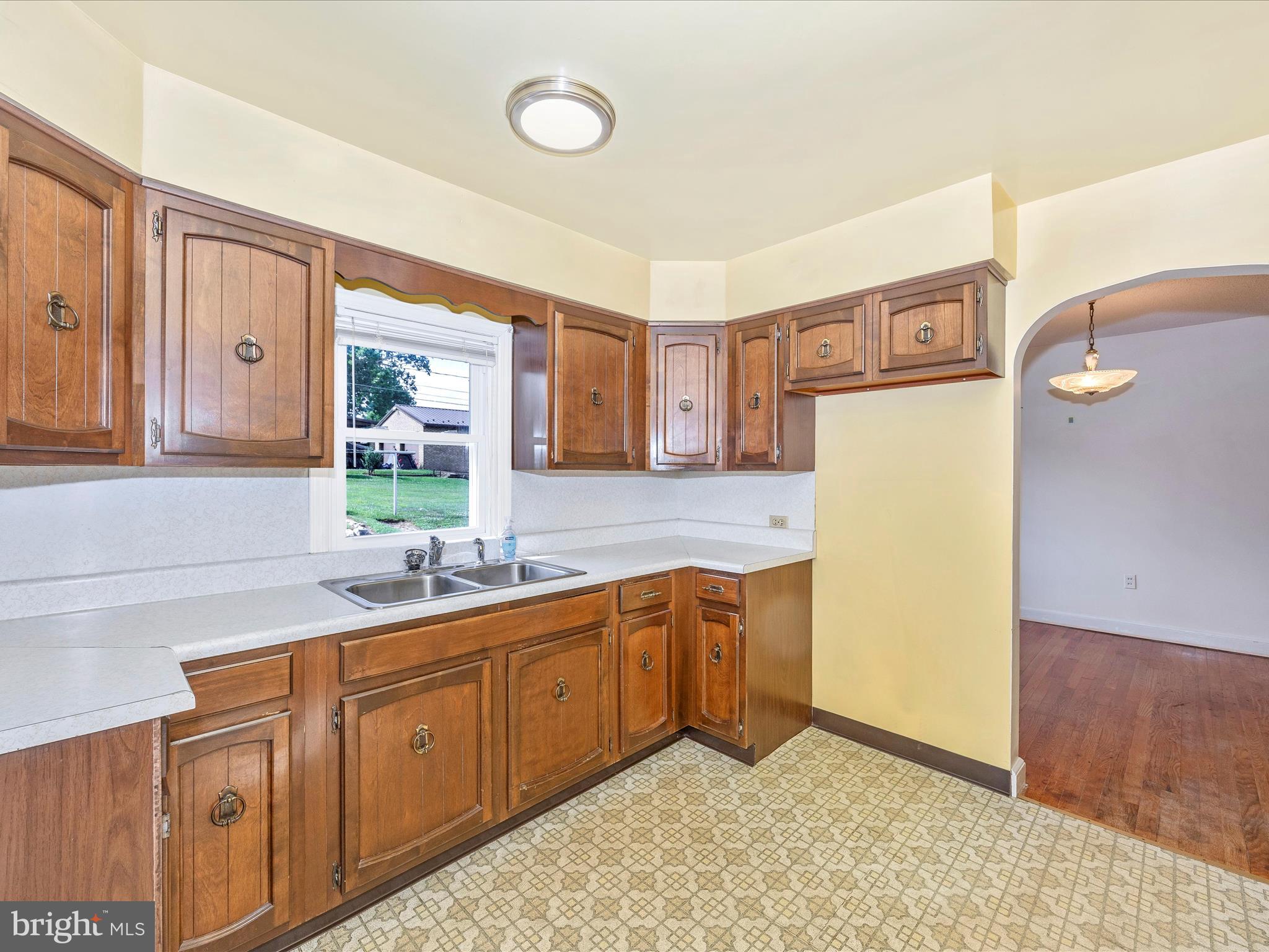 6 Park View Boonsboro, MD 21713 - Photo 16 of 64 Kitchen