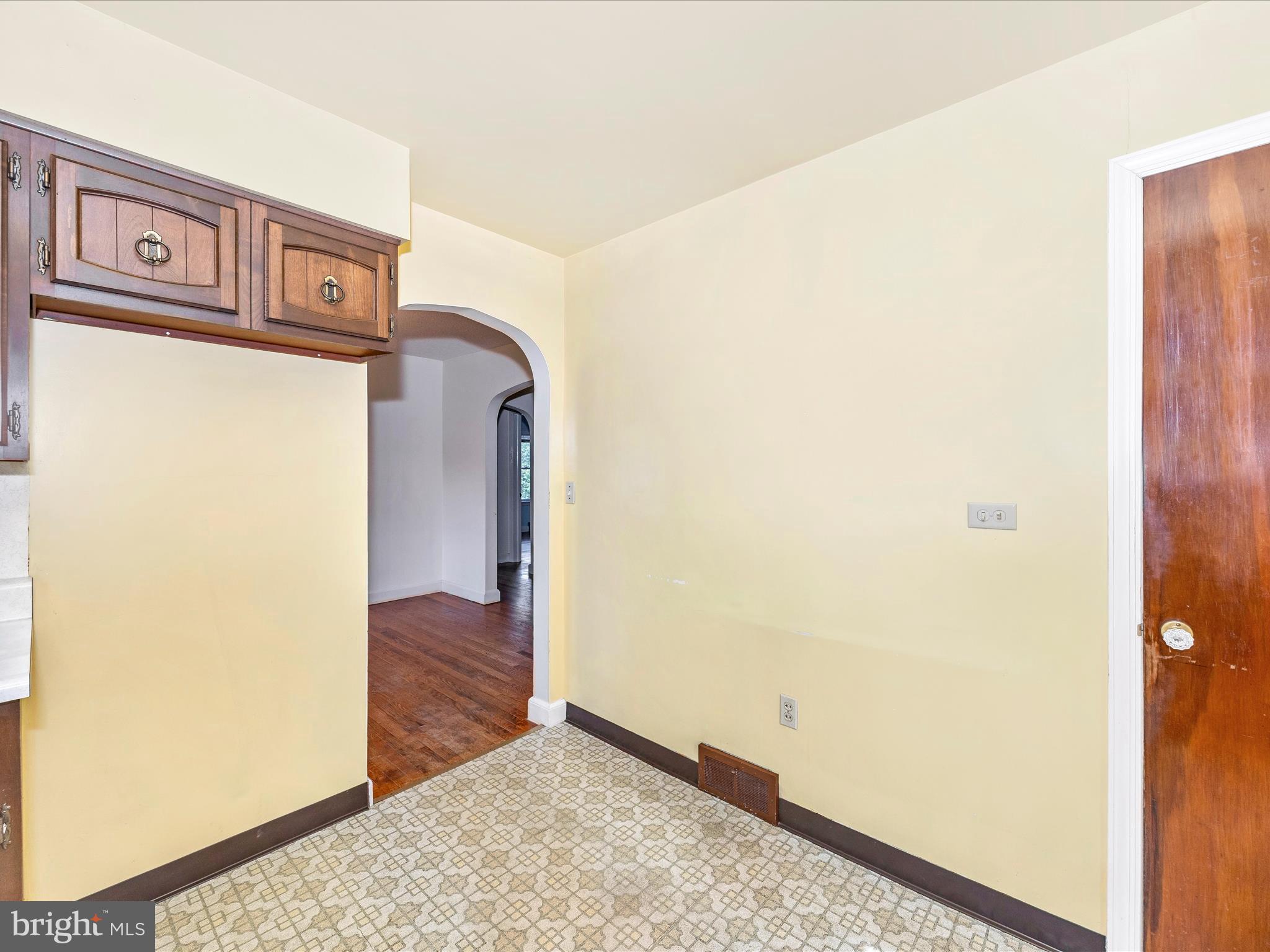 6 Park View Boonsboro, MD 21713 - Photo 17 of 64 a view of a hallway with closet