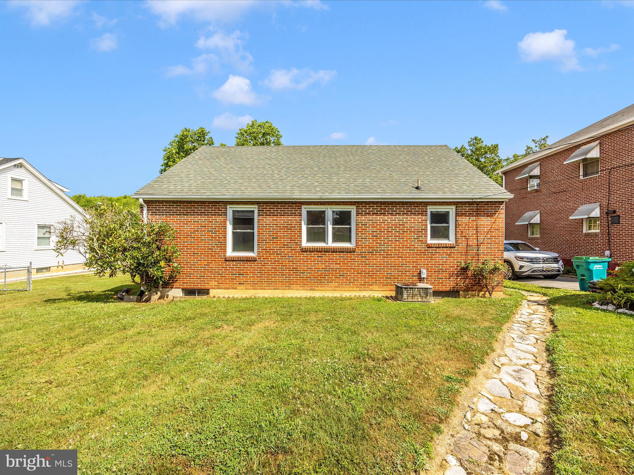6 Park View Boonsboro, MD 21713 - Photo 46 of 64 a backyard of a house with table and chairs