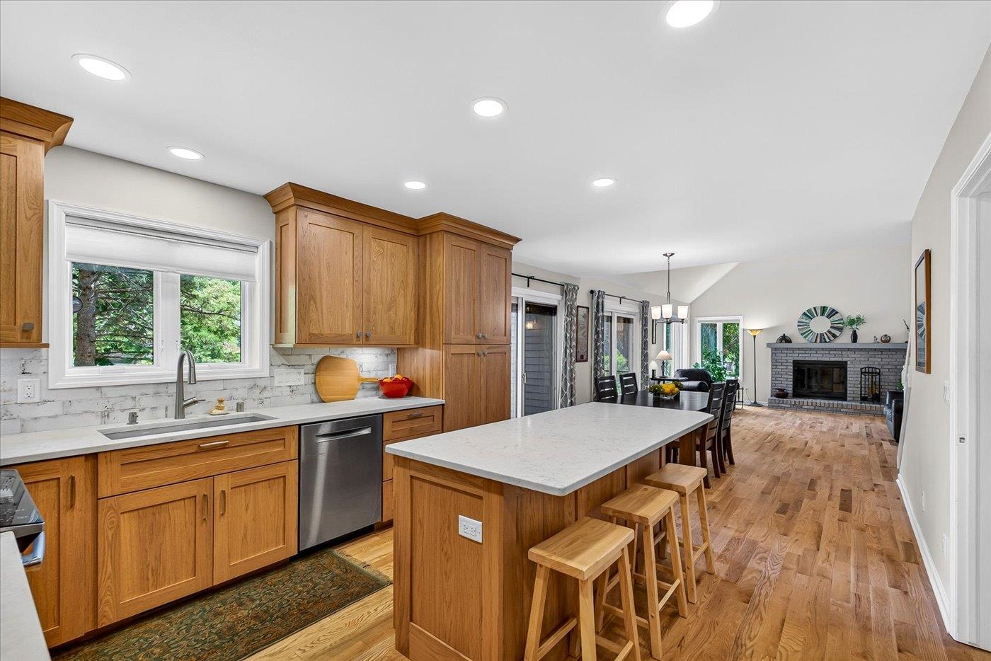 7301 Sawmill Road Madison, WI 53717 - Photo 17 of 54